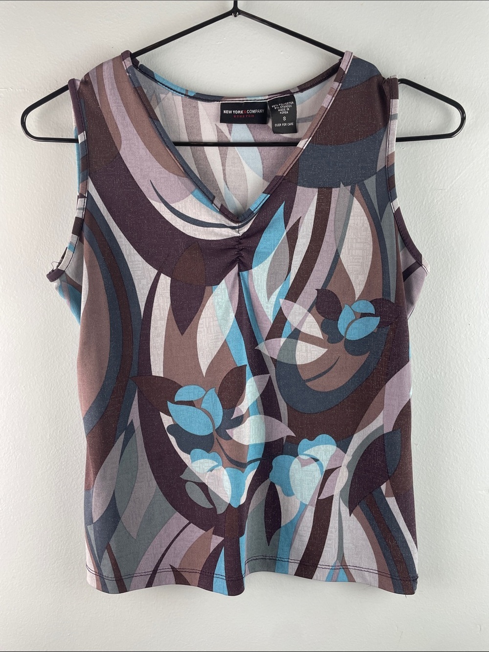 Y2K New York & Company Sleeveless V-Neck Floral Size S